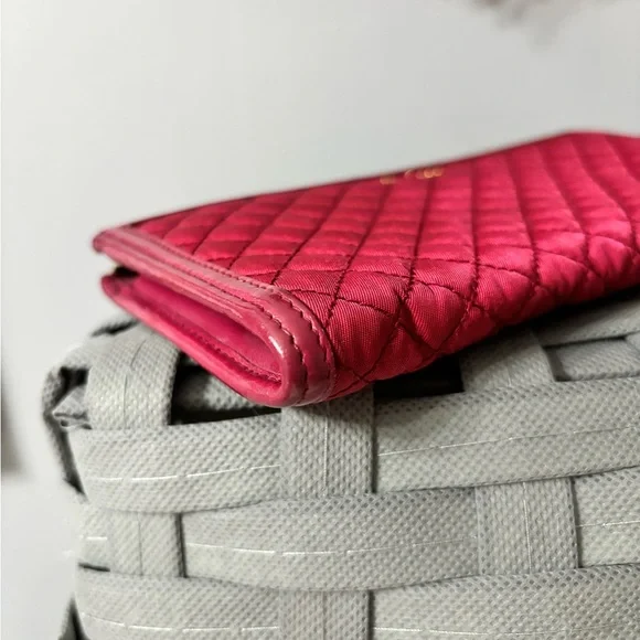 💎PRADA Pink Quilted Nylon Zip Around Wallet - Picture 7 of 11